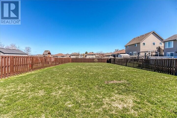 Property Photo:  1654 Meadowlark Way  ON P3N 0A8 