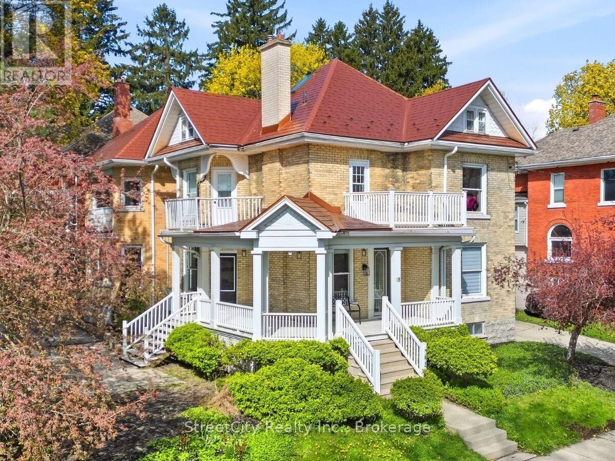 Property Photo:  18 Waterloo Street North  ON N5A 5H5 