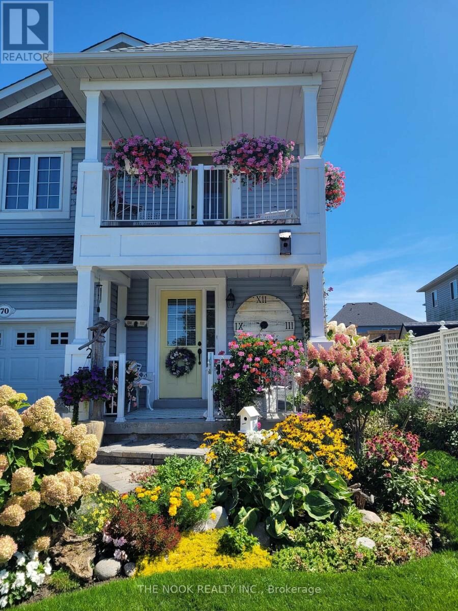 Property Photo:  70 Beacham Crescent  ON L1B 1N1 