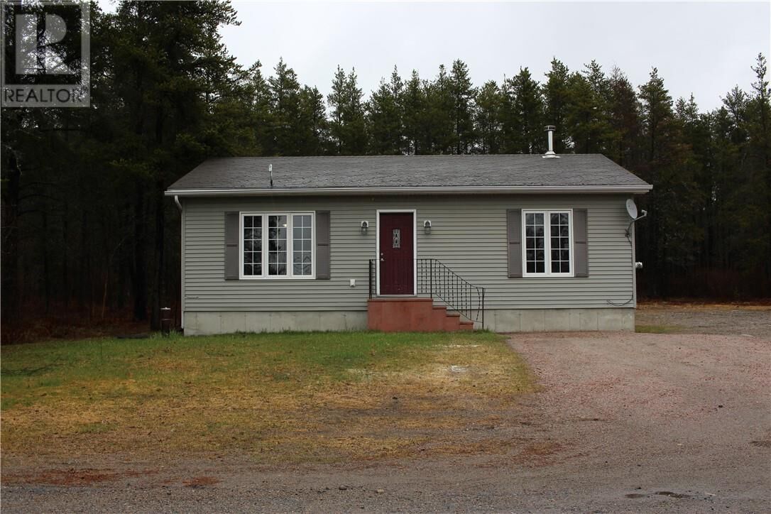 Property Photo: 98 Dufferin Street ON P0M 1J0