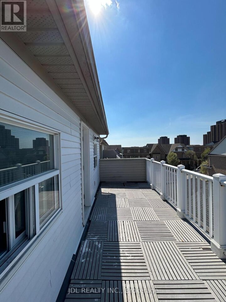 Property Photo:  306 Cook Rd Road  ON M3J 0C2 