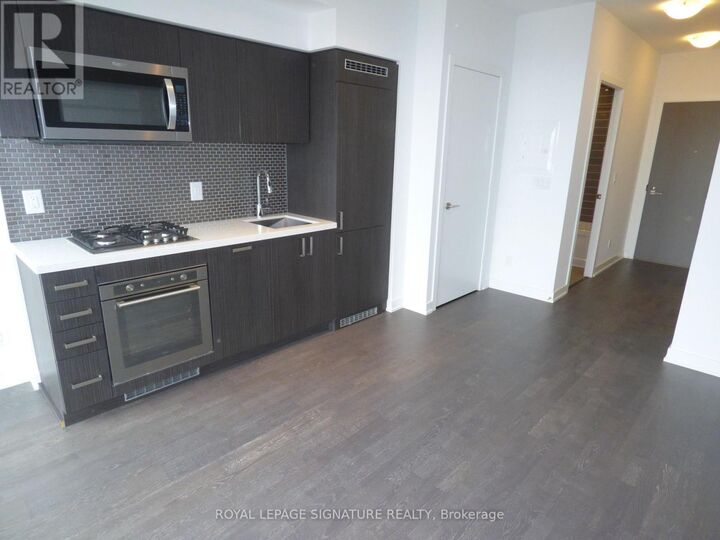 Property Photo:  501 St Clair Avenue West 909  ON M5P 0A2 
