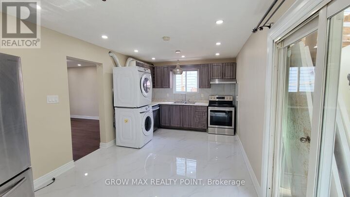 Property Photo: 36 Bramhall Circle ON L6V 2G4
