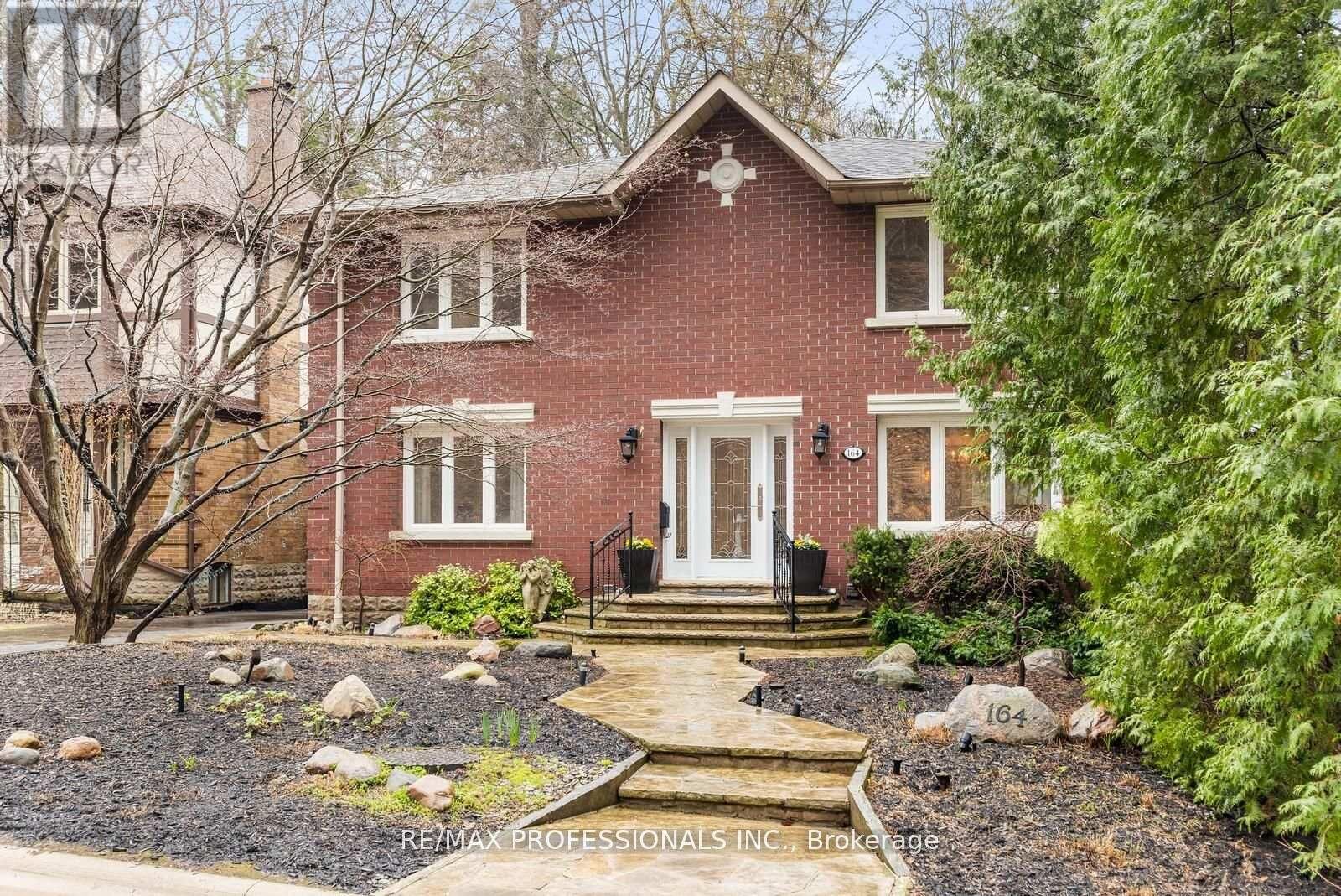 Property Photo:  164 Morningside Avenue  ON M6S 1E3 