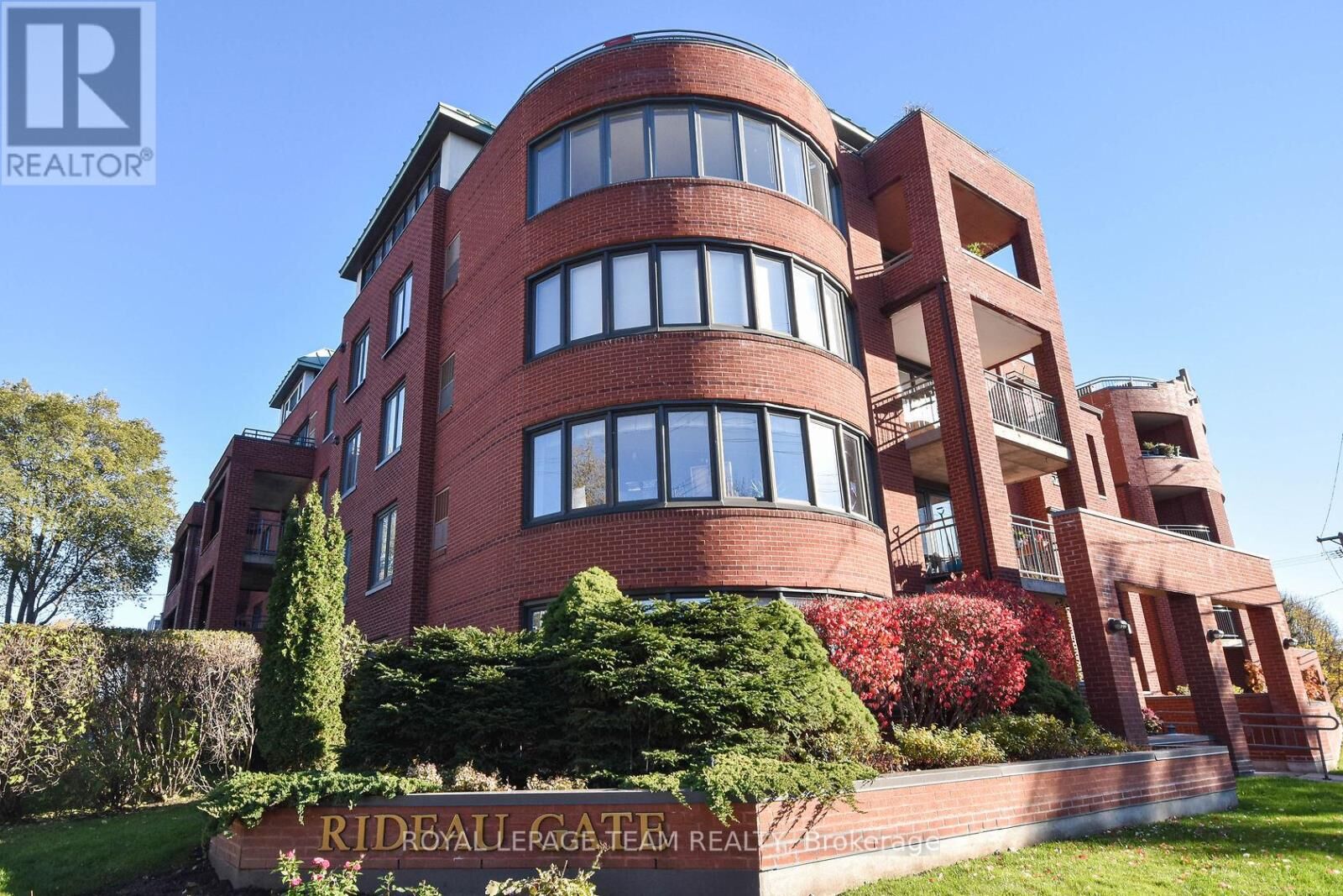 Property Photo:  959 North River Road 203  ON K1K 3V3 