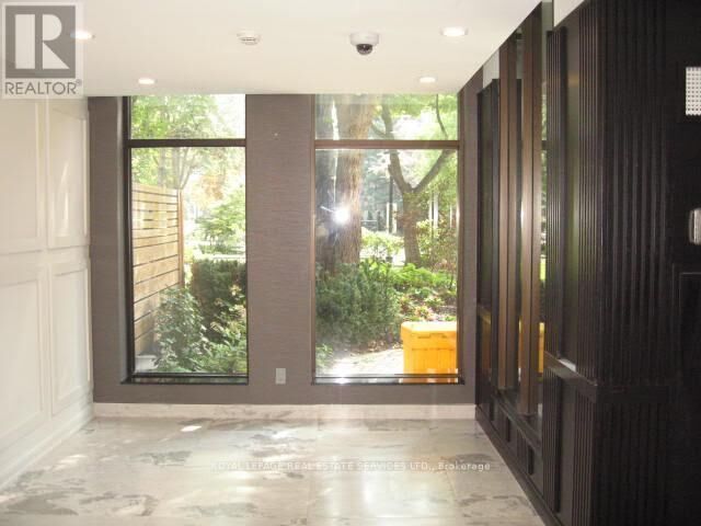 Property Photo: 24 Southport Street 541 ON M6S 4Z1