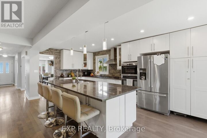 Property Photo:  25 Edmund Street  ON L2R 2G3 