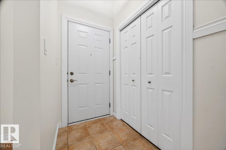 Property Photo:  3671 33 Street NW  AB T6T 1G2 