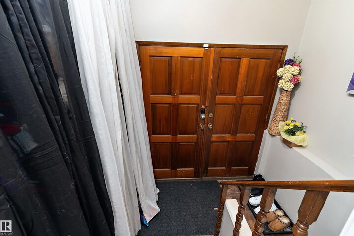 Property Photo:  12914 69 Street NW  AB T5C 0H2 