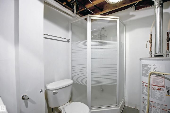 Property Photo: 14120 80 Street NW 11 AB T5C 1L6