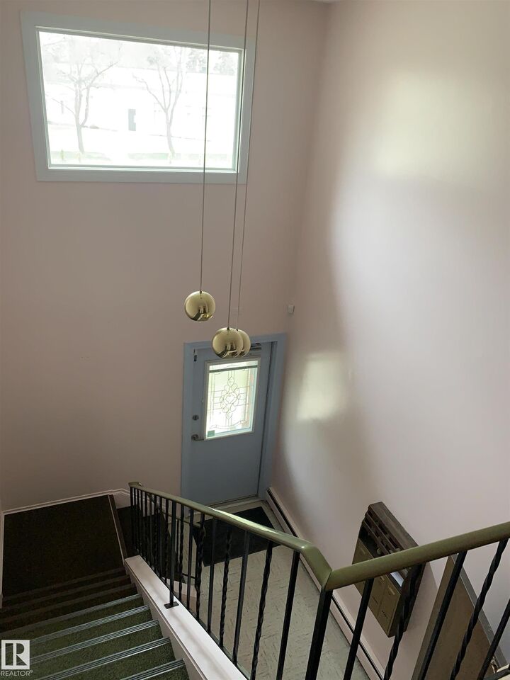 Property Photo:  8924 85 Avenue NW  AB T6C 1H1 