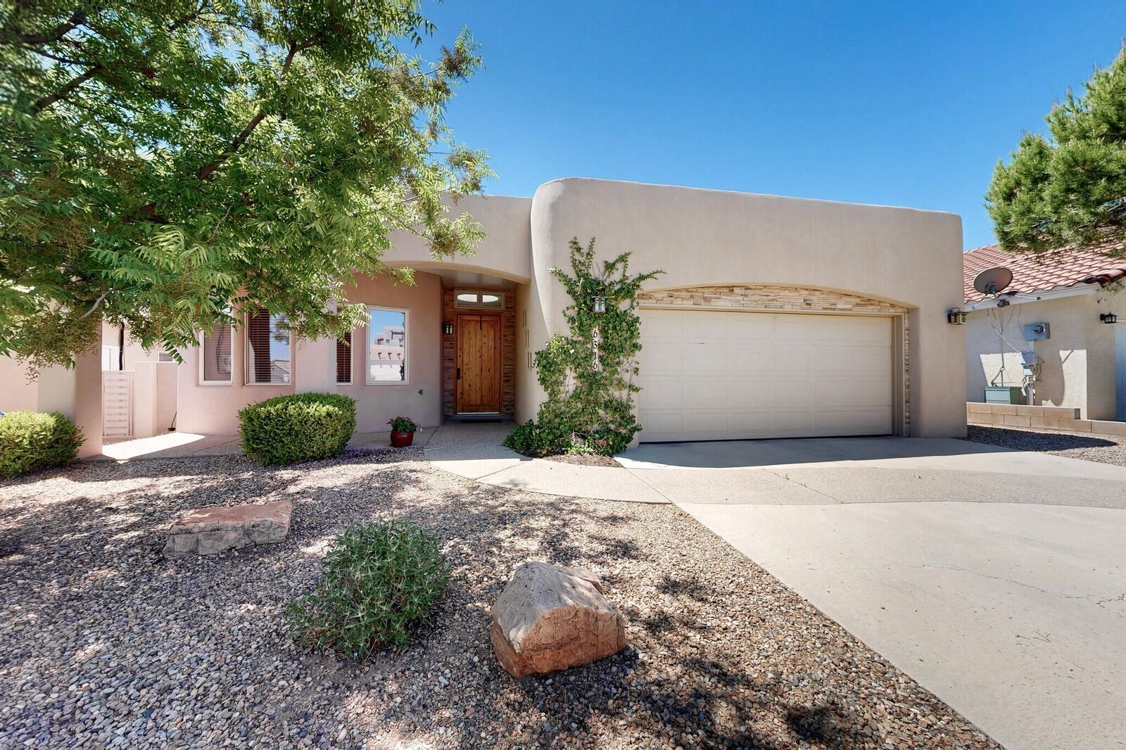 Property Photo:  6316 Pima Place NW  NM 87120 