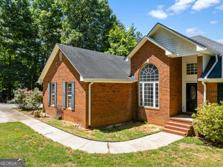Property Photo:  45 The Trail SE  GA 30147 