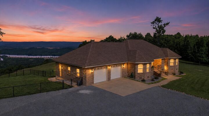 Property Photo:  641 County Road  AL 35958 