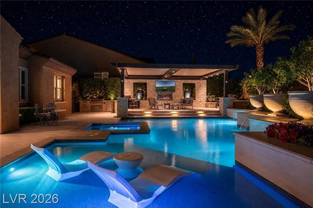 Property Photo:  13 Durini Court  NV 89011 