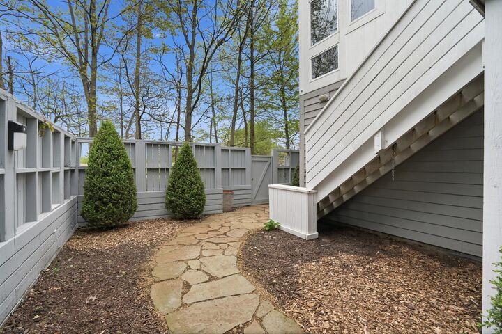 Property Photo:  10 Tryon Farm Lane F10  IN 46360 