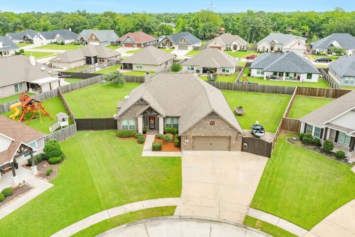 Property Photo: 64 Poppy Court TX 77566