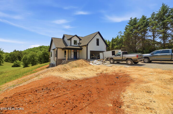 Property Photo:  467 Laurel Rd  TN 37716 