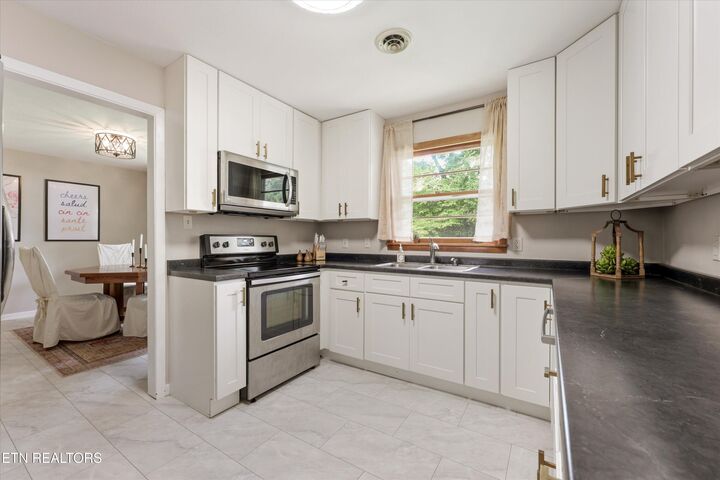 Property Photo:  4433 Landon Drive  TN 37921 