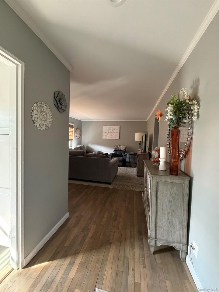 Property Photo:  55 Tulip Avenue B5-5  NY 11001 