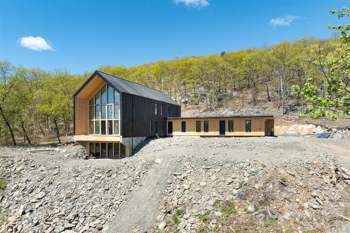 Property Photo:  95 Jersey Avenue  NY 10925 