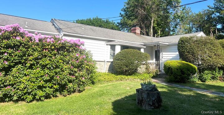Property Photo: 516 N Lake Boulevard NY 10541