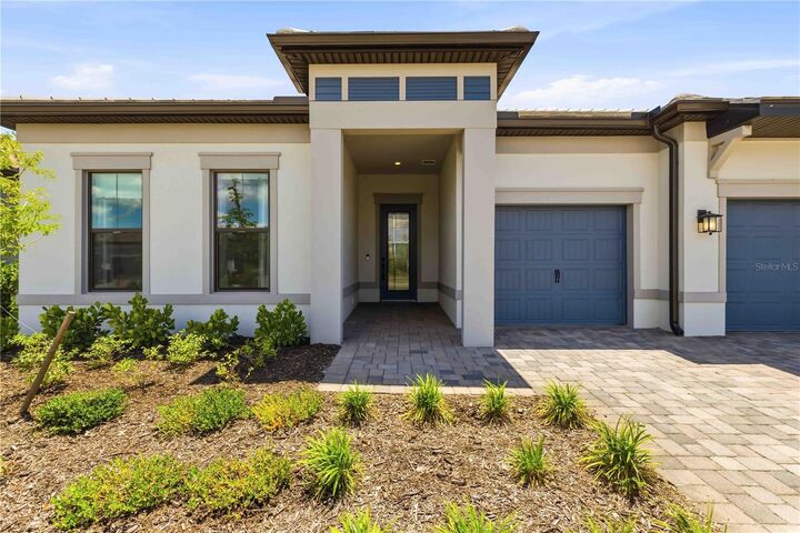 Property Photo:  6075 Sawgrass Lake Court  FL 34275 