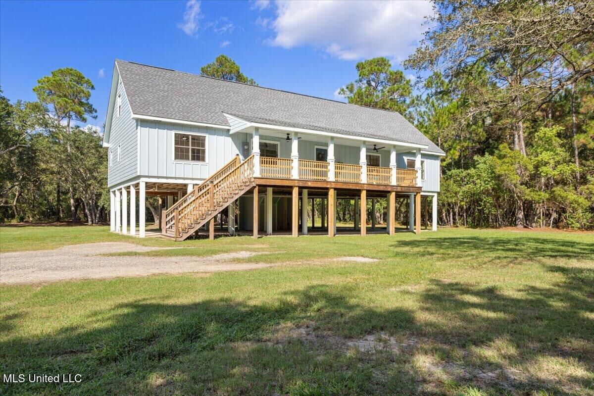 Property Photo:  749 E North Street  MS 39571 