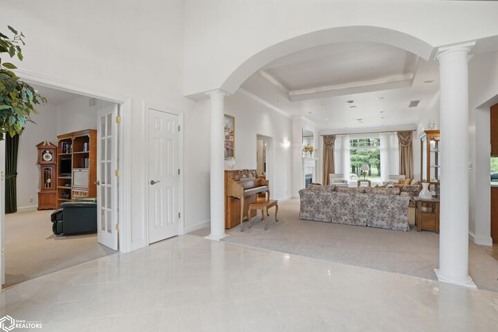 Property Photo: 5547 Fairway Drive IA 52601