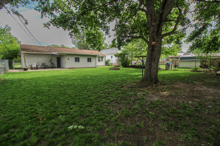 Property Photo: 606 Millard Street MI 49093