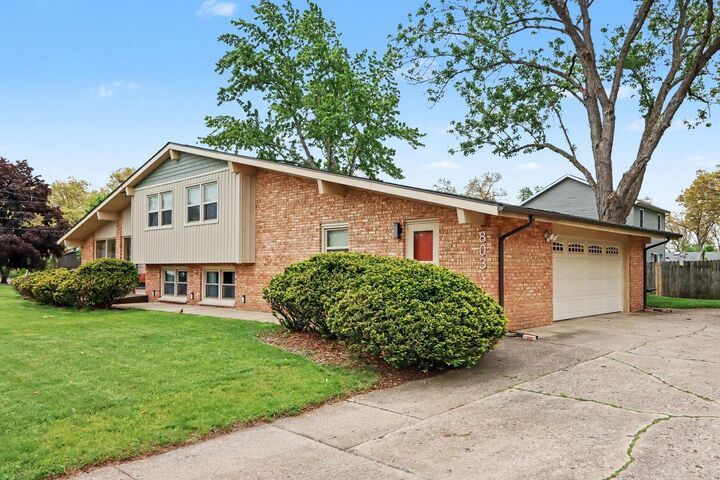 Property Photo:  803 Woodheath Avenue  MI 49024 