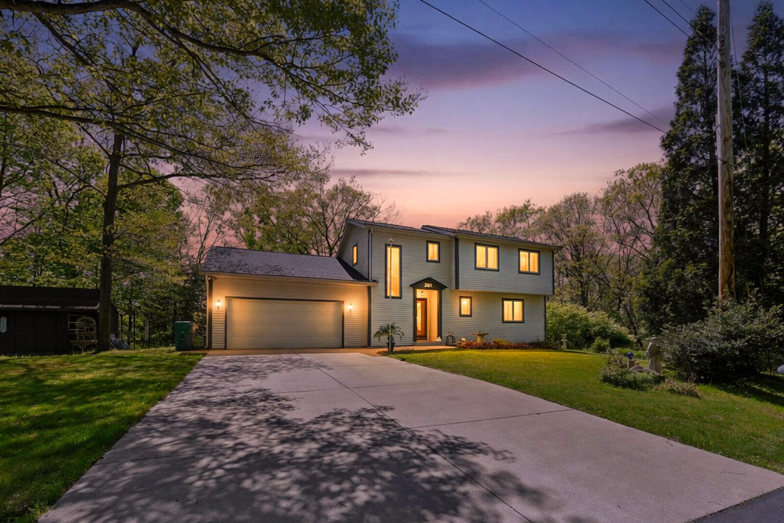 Property Photo: 201 Scenic View Drive MI 49120