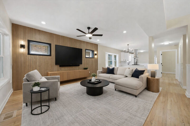 Property Photo:  8044 S May Street  IL 60620 