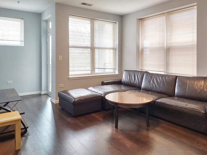 Property Photo: 3506 S State Street 308 IL 60609
