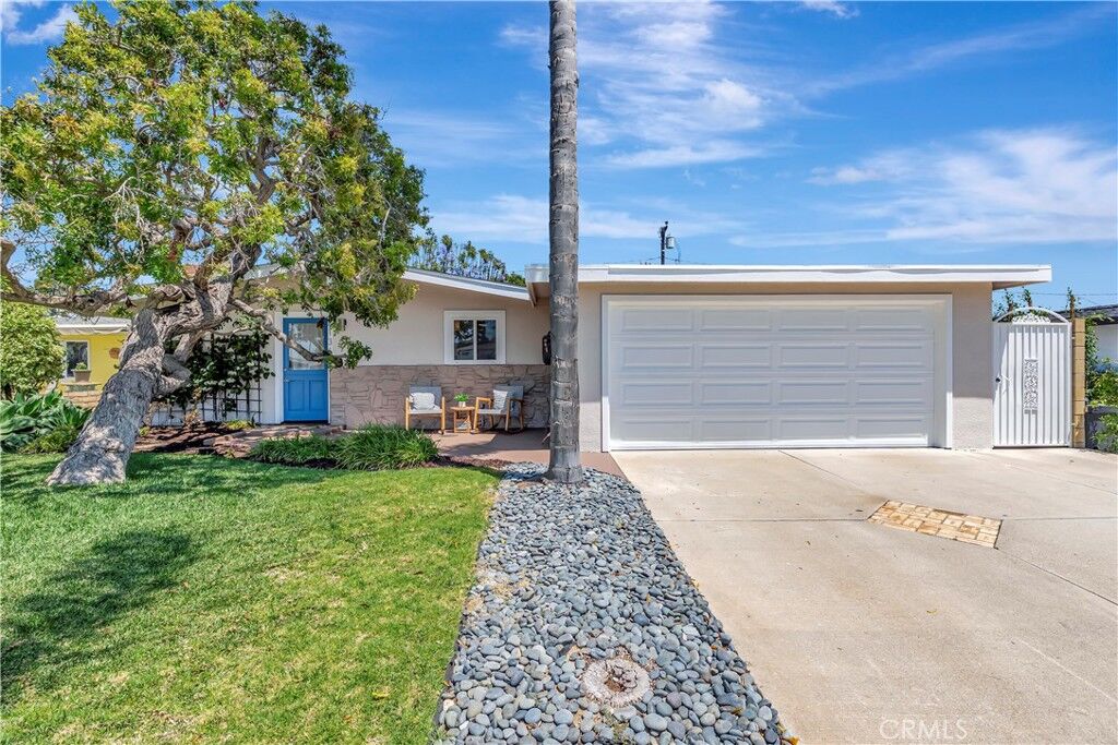 Property Photo: 2136 Parsons CA 92627