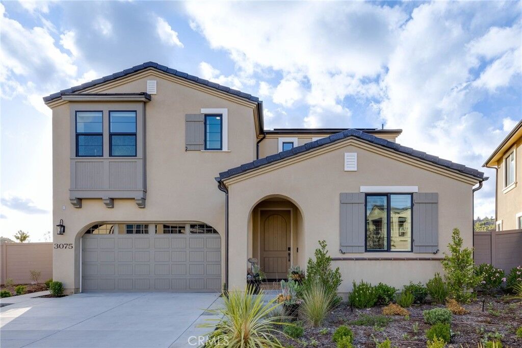 Property Photo:  3075 Rue De Latour  CA 92084 