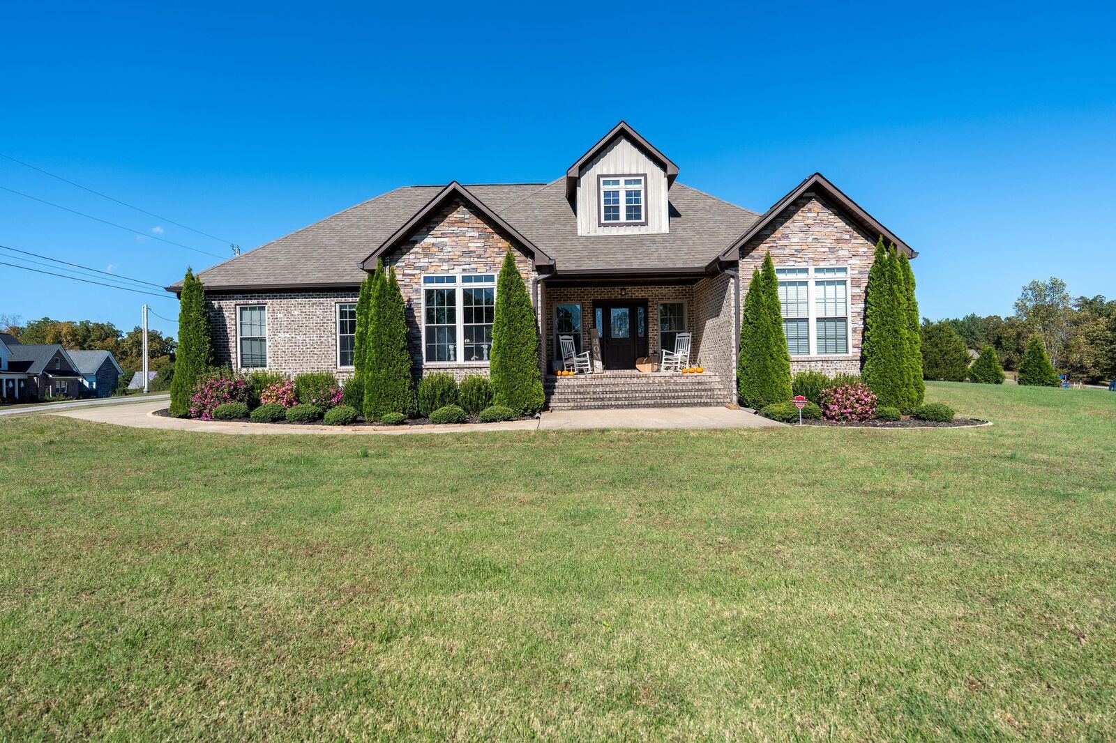 Property Photo:  562 Double Eagle Dr  TN 38483 