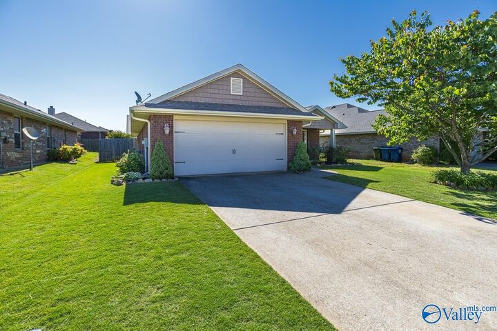 Property Photo:  123 Copeland Drive  AL 35756 