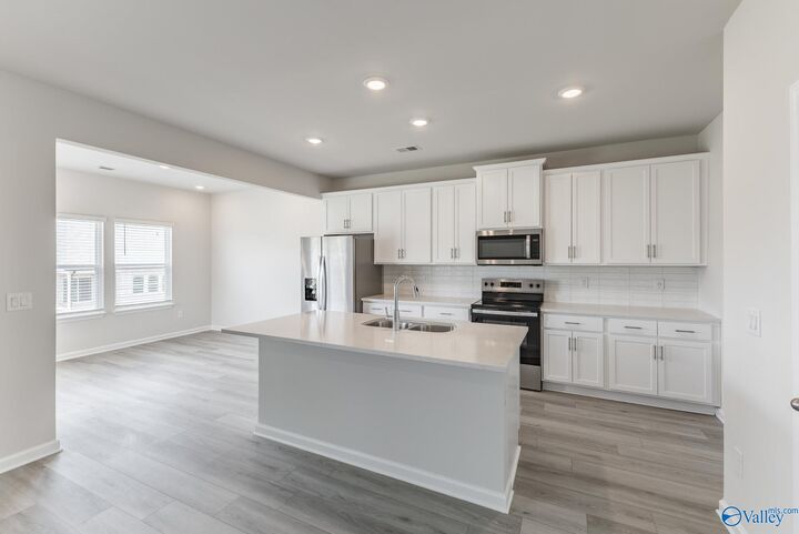 Property Photo:  8292 Huspa Avenue  AL 35756 