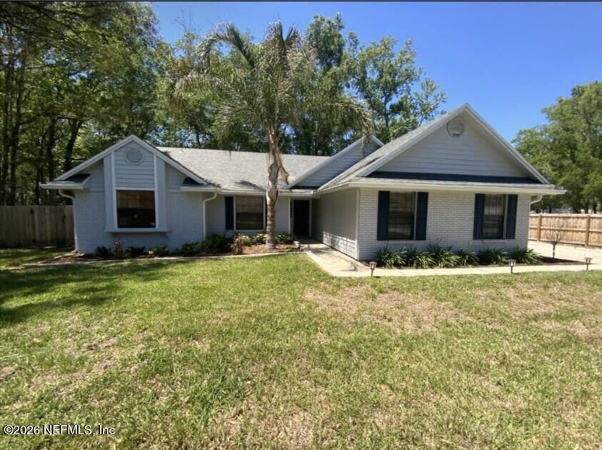 Property Photo: 1822 Lakemont Circle FL 32068
