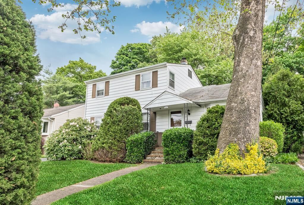 Property Photo:  415 N 4th  NJ 07506 