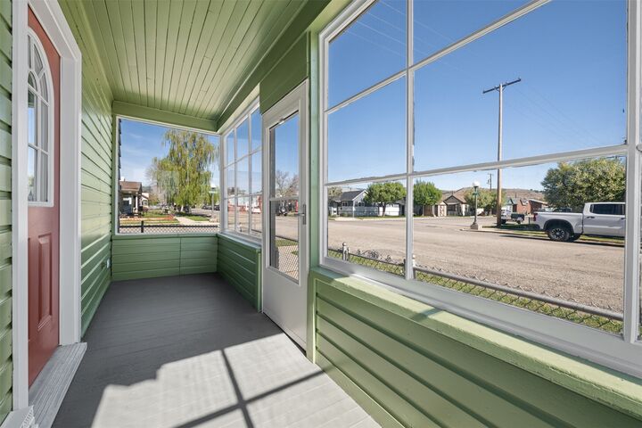 Property Photo:  1201 E 5th Street  MT 59711 