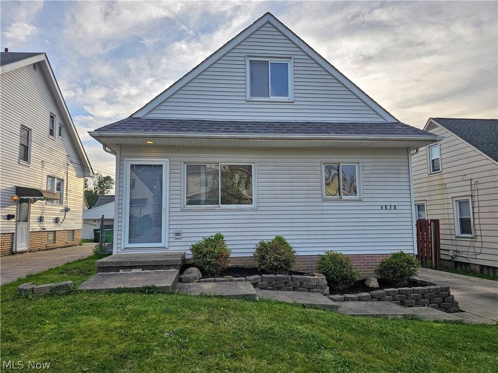 Property Photo: 4838 E 86th Street OH 44125
