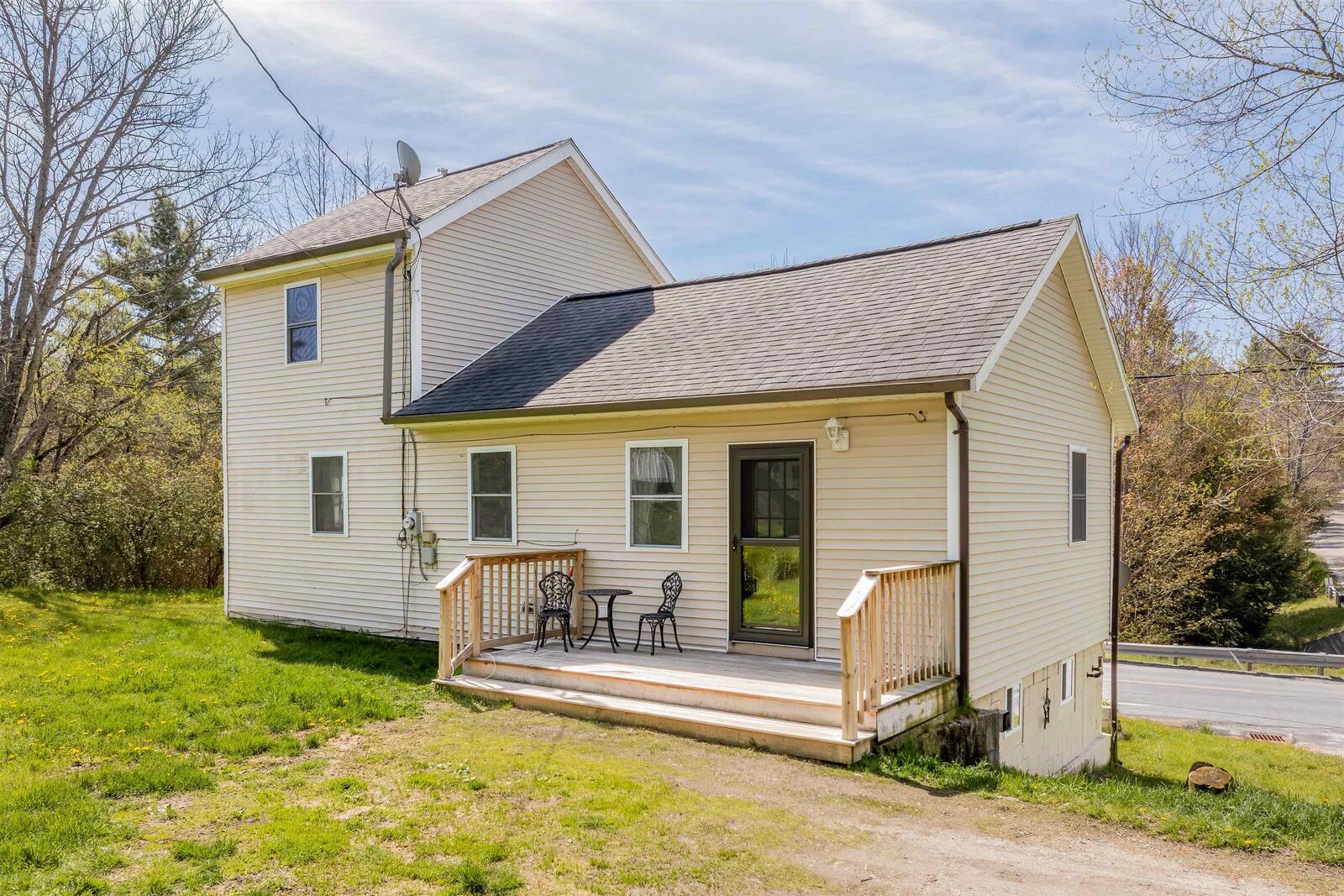 Property Photo:  6 Badger Road  NH 03752 