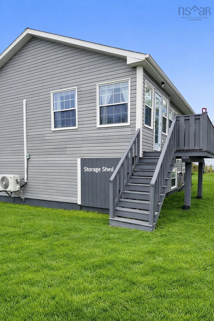 Property Photo:  76 Peppett Street Street  NS B2A 2N8 