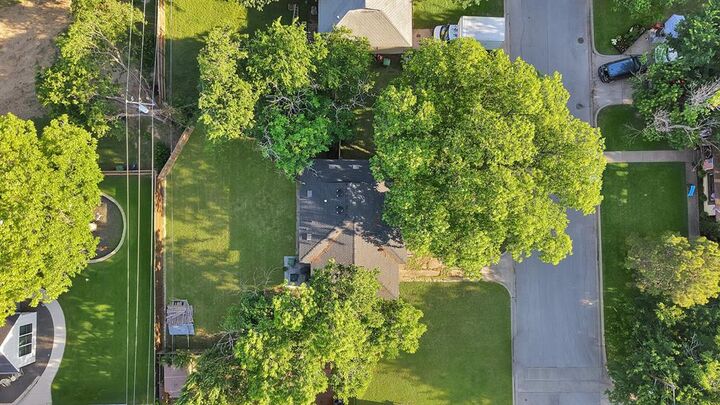 Property Photo:  1103 Bellaire Drive  TX 76051 
