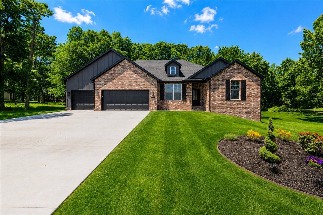 Property Photo: 9307 Digby Drive AR 72734
