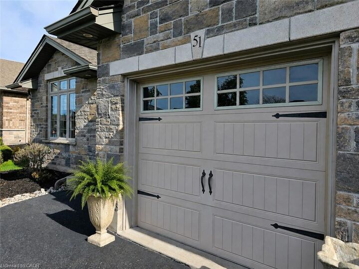 Property Photo:  51 Driftwood Drive  ON N3Y 0A3 