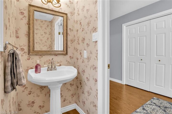 Property Photo: 13 Burlwood Drive ON N3B 3L2