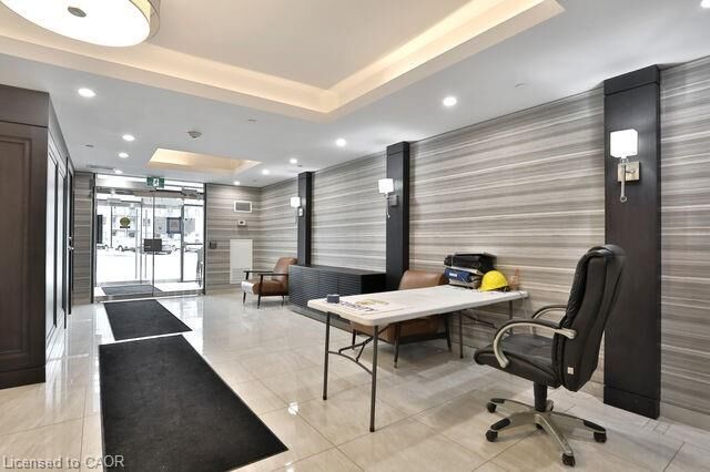 Property Photo:  125 Shoreview Place 426  ON L8E 0K3 